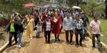 Obtienen pobladores de la colonia Canaán certeza jurídica