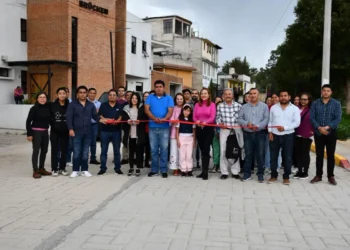 Inaugura Fabiola Ricci rehabilitación de drenaje sanitario y pavimentación 