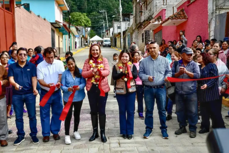 Inaugura Fabiola Ricci la Cerrada El Bosque