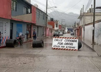 Anuncian cierre vial temporal en la colonia La Isla por obras de drenaje pluvial