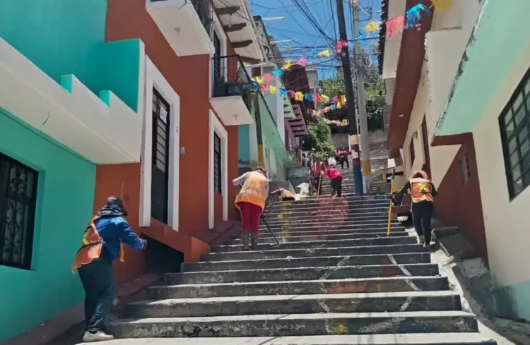 Limpia Municipal atiende de inmediato solicitudes del barrio de San Antonio