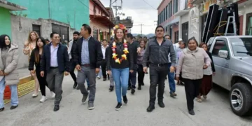 Inicia Ayuntamiento de SCLC instalación de nuevas luminarias en Linda Vista 