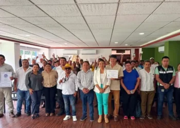 Palenque impulsa competitividad turística con distintivos y acreditaciones a guías
