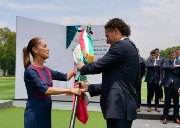 Presidenta abandera a la Selección Nacional de México que participará en la Copa Mundial de la FIFA 2026