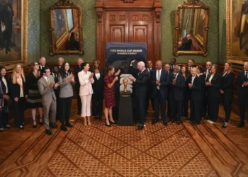 Recibe y da la bienvenida la presidenta Claudia Sheinbaum a Gianni Infantino