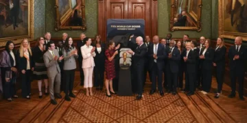 Recibe y da la bienvenida la presidenta Claudia Sheinbaum a Gianni Infantino