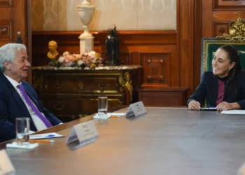 Se reúne presidenta con Jamie Dimon, director ejecutivo de J.P. Morgan
