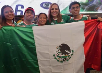 Parque Central reúne a familias sancristobalenses en jornada de convivencia y apoyo a la Selección Mexicana