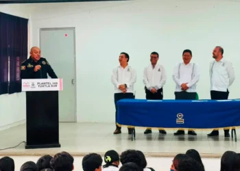 Participa UPD en jornada de concientización en el COBACH 145 en Tuxtla Gutiérrez
