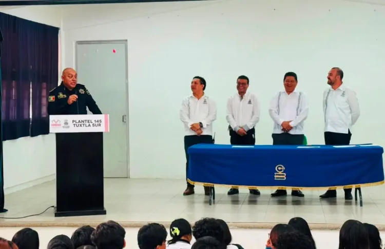 Participa UPD en jornada de concientización en el COBACH 145 en Tuxtla Gutiérrez