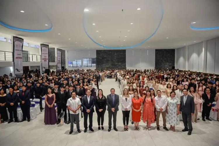 Cecytech celebra graduación de 189 jóvenes del Plantel 08 La Trinitaria