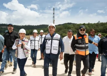 Eduardo Ramírez supervisa avances del Libramiento Las Alfareras