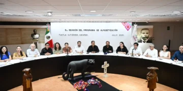 ERA encabeza quinta reunión del Gabinete de Educación y refrenda meta de alfabetización