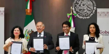 Participa IAP Chiapas en la firma de convenio de colaboración nacional entre el Inafed e INAP