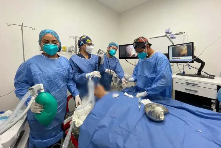 Fortalece IMSS diagnóstico de enfermedades pulmonares con servicio de broncoscopia 