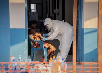 OMS reporta 506 muertes por brote de ébola en República Democrática del Congo