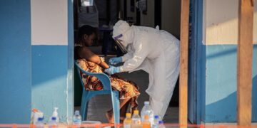 OMS reporta 506 muertes por brote de ébola en República Democrática del Congo