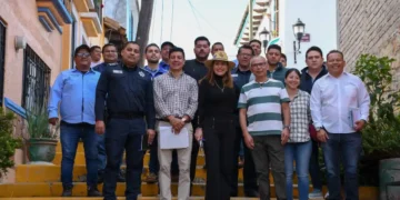Fortalece Fabiola Ricci el diálogo ciudadano con recorrido casa por casa en el Barrio de El Cerrillo
