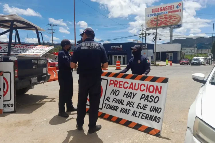 Cierran circulación en Eje Vial 1 y 3 de San Cristóbal 