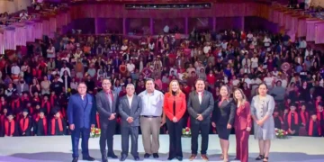 Fabiola Ricci acompaña la graduación de la Generación 2020–2026 de la Primaria “Ángel Albino Corzo Castillejos”