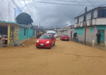 Rehabilitan calles en la Colonia Nueva Maravilla 