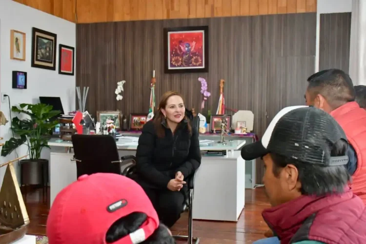Ayuntamiento de San Cristóbal fortalece diálogo y coordinación con la comunidad Santa Cruz El Pinar