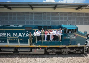 Presidenta anuncia llegada de las primeras 12 locomotoras del Tren Maya de carga