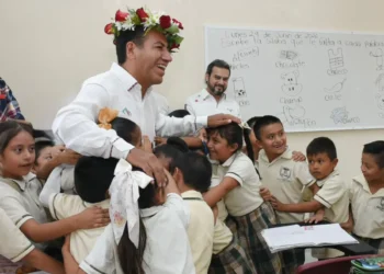 Con Eduardo Ramírez, más de un millón de estudiantes regresan a clases en Chiapas