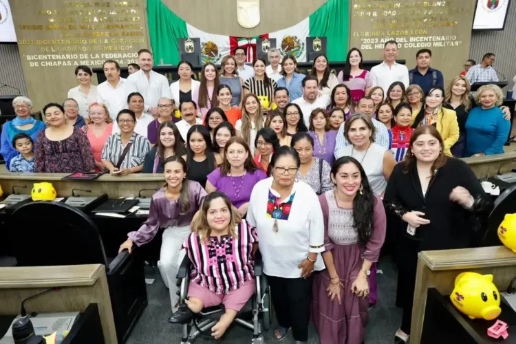 Congreso aprueba imponer medalla “Miguel Álvarez Del Toro” al biólogo Carlos Alberto Guichard Romero