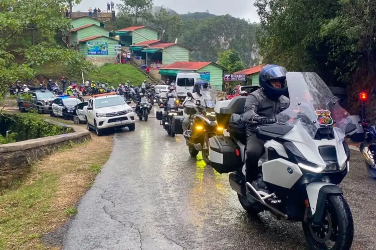 Brinda GET acompañamiento a participantes del Congreso Institucional Educativo del Motociclismo en La Trinitaria