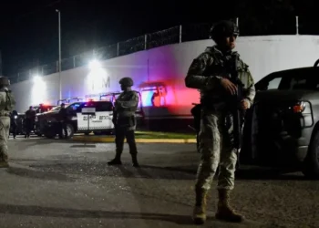 Migrantes se amotinan en la Estación Siglo XXI en Tapachula