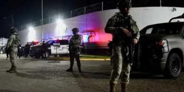 Migrantes se amotinan en la Estación Siglo XXI en Tapachula