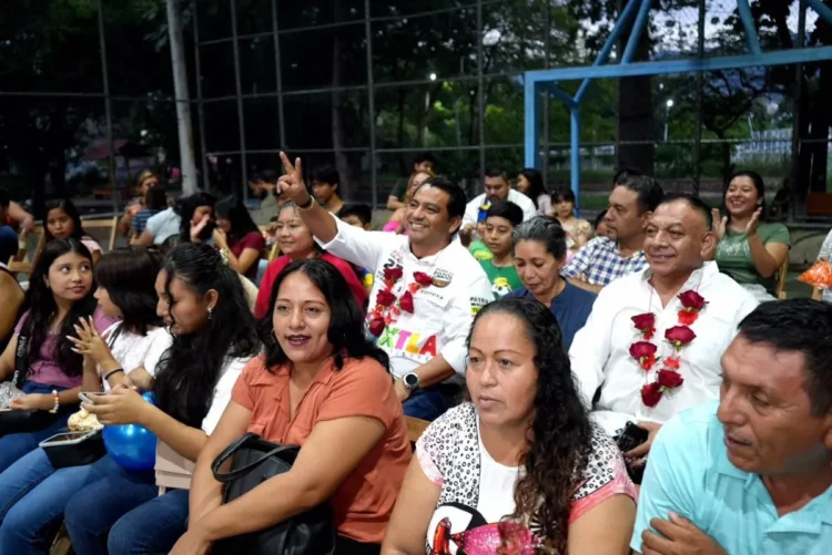 Jovani Salazar, cercano a Tuxtla por convicción, no por ocasión