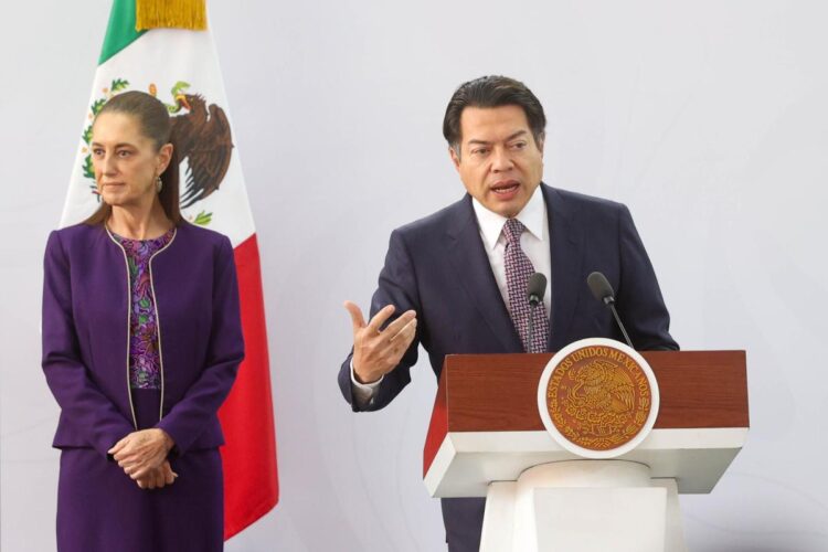 El 81% de maestros, a favor de regular uso de dispositivos en escuelas: Mario Delgado
