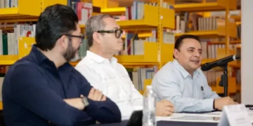 Moreno Guillén participa en espacio académico sobre la regulación de la inteligencia artificial