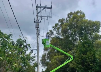 Refuerzan alumbrado público en colonias y espacios de San Cristóbal