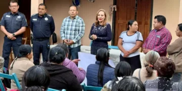 Gobierno municipal fortalece diálogo con vecinas del Barrio de Tlaxcala