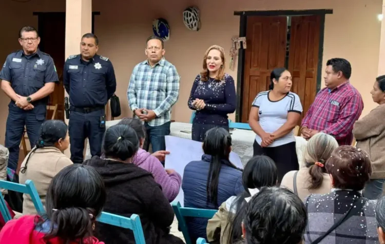 Gobierno municipal fortalece diálogo con vecinas del Barrio de Tlaxcala