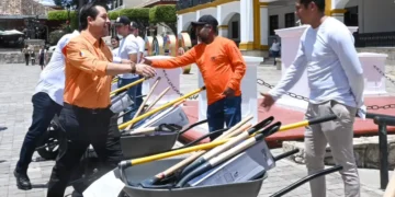 Entregan equipamiento para Comités Humanistas de Protección Civil ante lluvias y ciclones tropicales