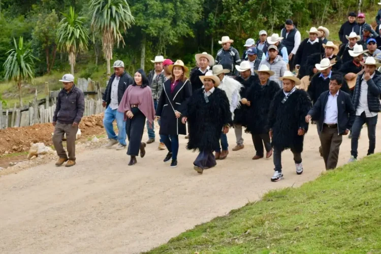 Yaalboc fortalece su infraestructura con nueva obra de pavimentación