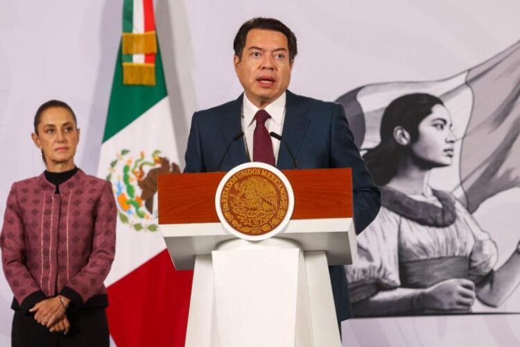 SEP abrirá consulta sobre uso de celulares y dispositivos digitales en escuelas del país