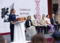 Presidenta presenta el minivehículo Olinia Carga
