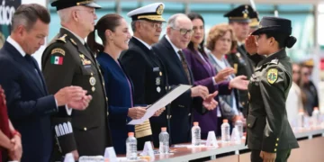 Presidenta encabeza clausura y apertura de cursos del sistema educativo militar 2026