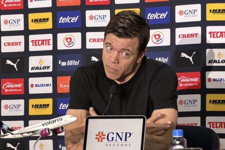 Solari entiende los abucheos de la afición Puma