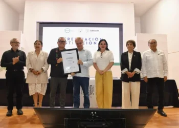 Recibe UNACH Acreditación Institucional de los CIEES