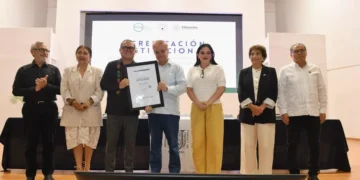 Recibe UNACH Acreditación Institucional de los CIEES