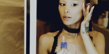 Ariana Grande se lesiona y anuncia este cambio para sus últimos conciertos en Londres