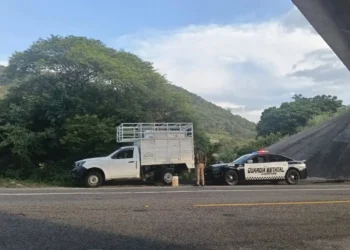 Auxilia GEC a automovilistas en carreteras de Chiapas