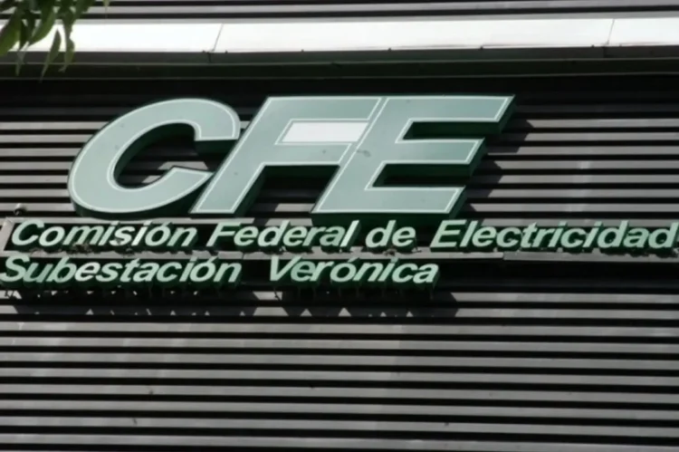 Familias de Tumbalá y Tila piden condonar deuda desde 1994 con CFE
