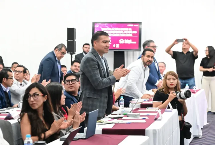 Chiapas se suma a la universalización de los servicios de salud: LIAB